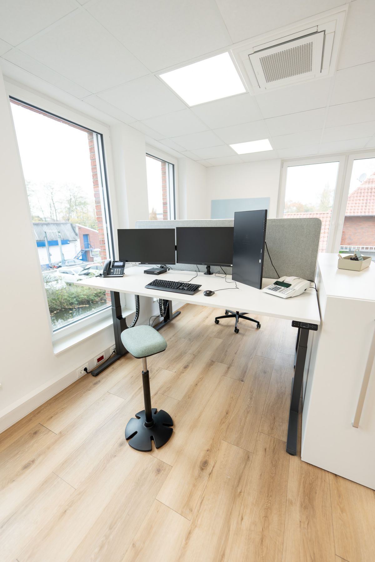 Ergonomisch, modern und mit der optimalen Raumakustik - so geht Büro