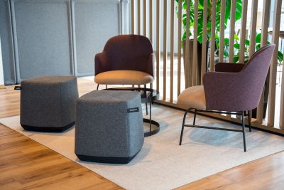 Sessel, Stühle, Hocker, Bänke - mehr Vielfalt für die neue Arbeitswelt