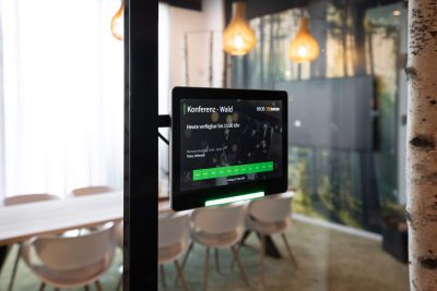 Digitale Türschilder - Raumbuchungssystem